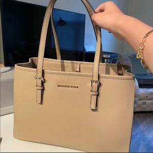 Authentic Michael kors Tote bag in tan color